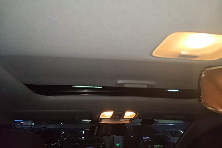 Used Hyundai Elantra (6th Generation / Lingdong) 2016 1.6L Automatic ZhiXuan – Elite Version Headliner