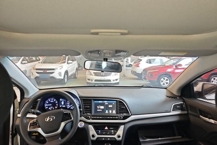Used Hyundai Elantra (6th Generation / Lingdong) 2016 1.6L Automatic ZhiXuan – Elite Version Headliner