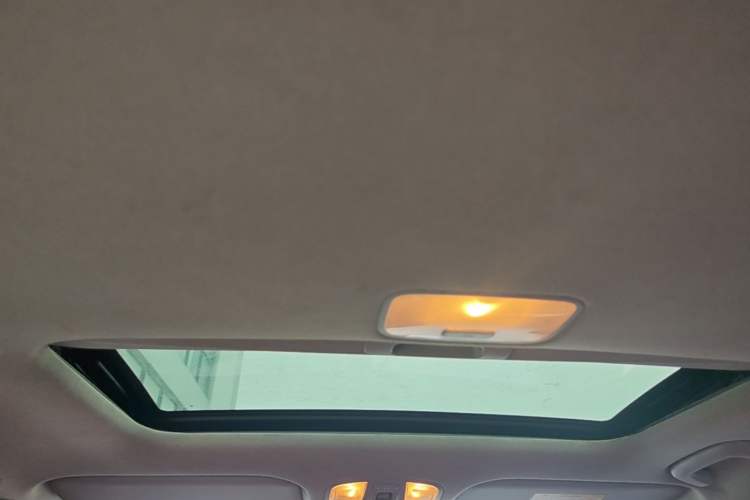 Used Hyundai Elantra (6th Generation / Lingdong) 2016 1.6L Automatic ZhiXuan – Elite Version Headliner