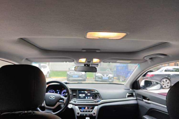 Used Hyundai Elantra (6th Generation / Lingdong) 2016 1.6L Automatic ZhiXuan – Elite Version Headliner