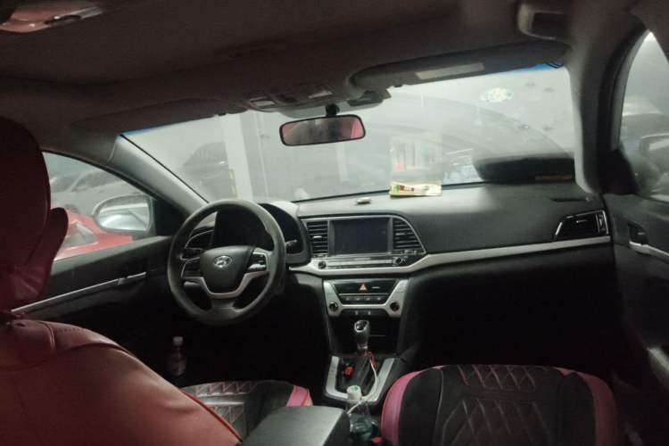 Used Hyundai Elantra (6th Generation / Lingdong) 2016 1.6L Automatic ZhiXuan – Elite Version Headliner