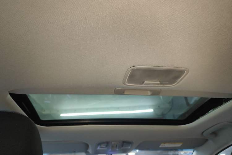 Used Hyundai Elantra (6th Generation / Lingdong) 2016 1.6L Automatic ZhiXuan – Elite Version Headliner