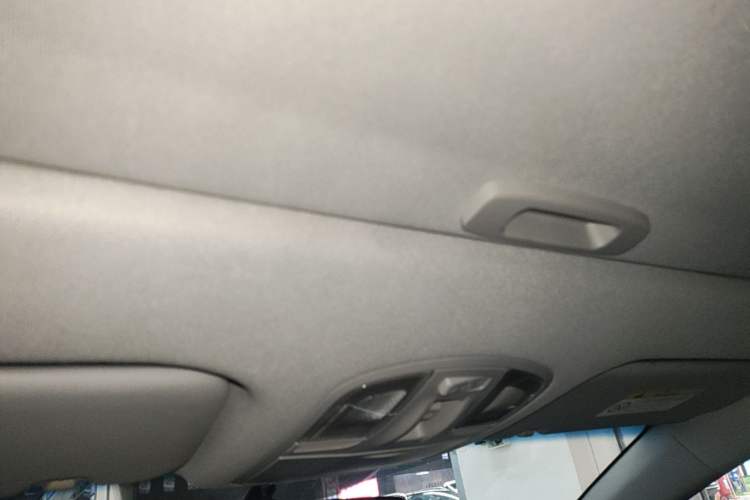 Used Hyundai Elantra (6th Generation / Lingdong) 2016 1.6L Automatic ZhiXuan – Elite Version Headliner