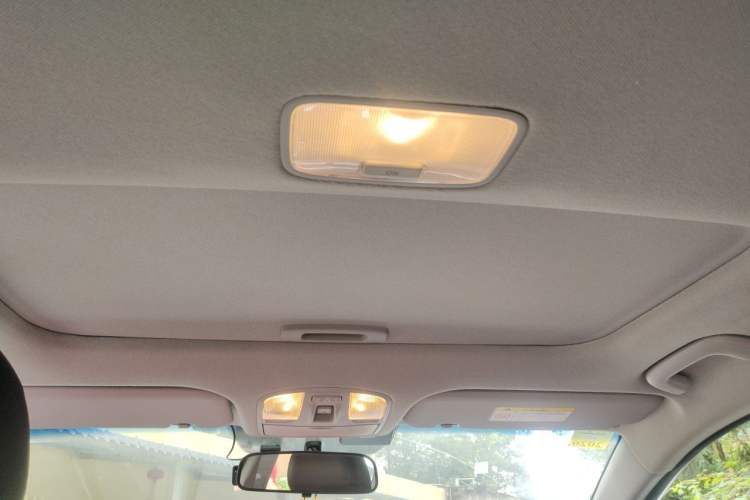 Used Hyundai Elantra (6th Generation / Lingdong) 2016 1.6L Automatic ZhiXuan – Elite Version Headliner