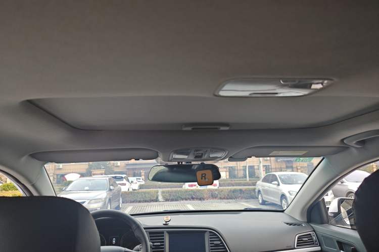 Used Hyundai Elantra (6th Generation / Lingdong) 2016 1.6L Automatic ZhiXuan – Elite Version Headliner