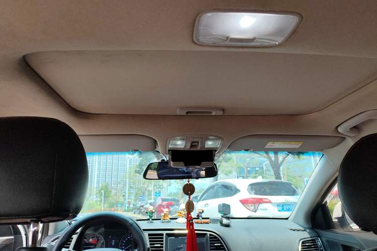 Used Hyundai Elantra (6th Generation / Lingdong) 2016 1.6L Automatic ZhiXuan – Elite Version Headliner