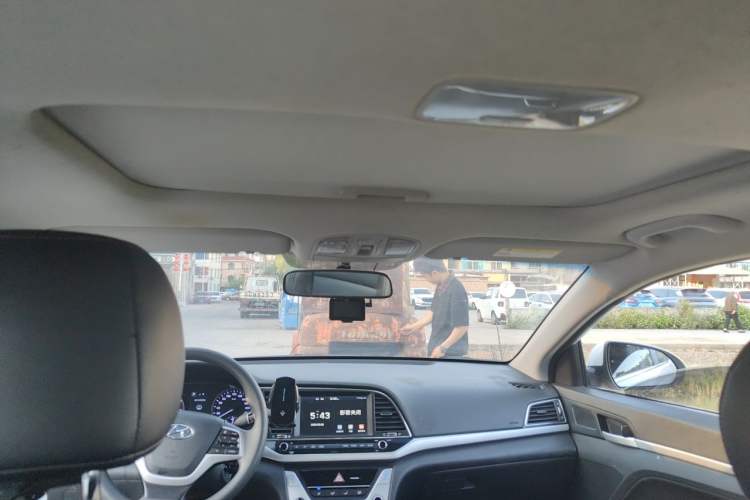 Used Hyundai Elantra (6th Generation / Lingdong) 2016 1.6L Automatic ZhiXuan – Elite Version Headliner