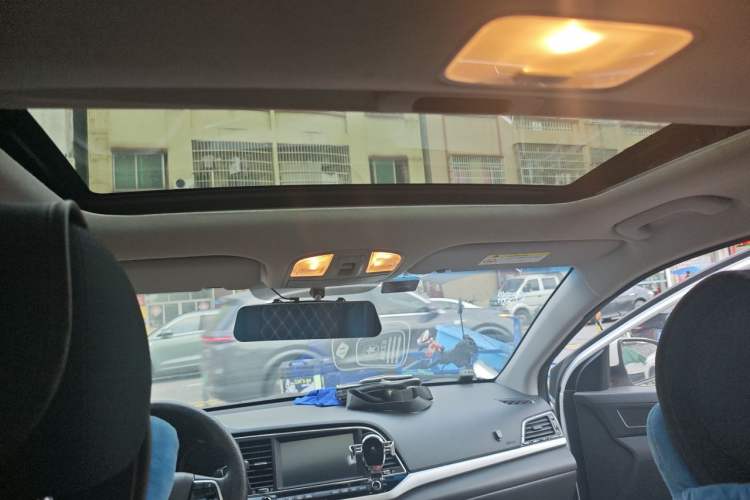 Used Hyundai Elantra (6th Generation / Lingdong) 2016 1.6L Automatic ZhiXuan – Elite Version Headliner