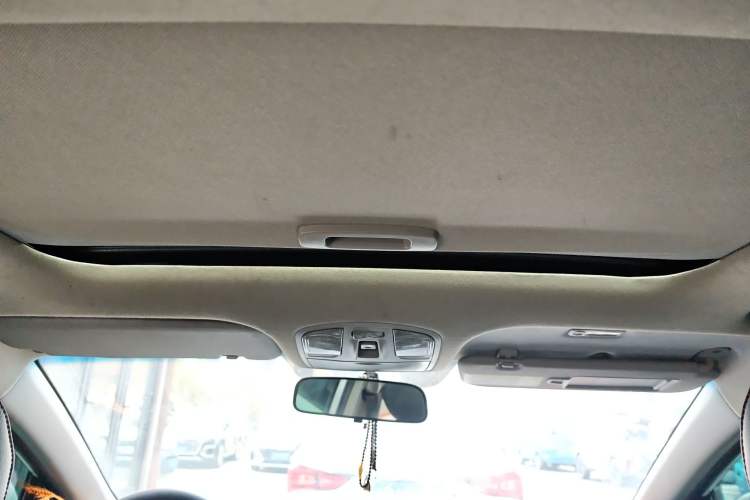Used Hyundai Elantra (6th Generation / Lingdong) 2016 1.6L Automatic ZhiXuan – Elite Version Headliner