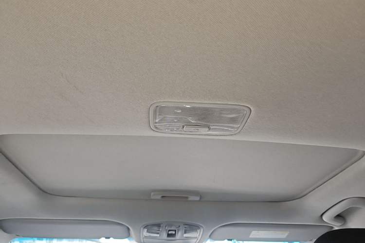 Used Hyundai Elantra (6th Generation / Lingdong) 2016 1.6L Automatic ZhiXuan · Luxury Version Headliner