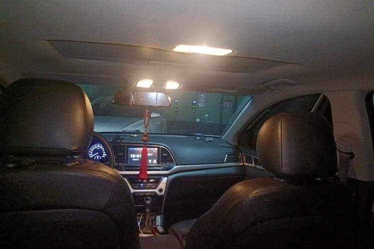 Used Hyundai Elantra (6th Generation / Lingdong) 2016 1.6L Automatic ZhiXuan – Elite Version Headliner