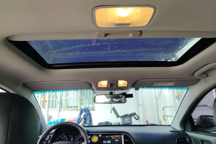 Used Hyundai Elantra (6th Generation / Lingdong) 2016 1.6L Automatic ZhiXuan – Elite Version Headliner