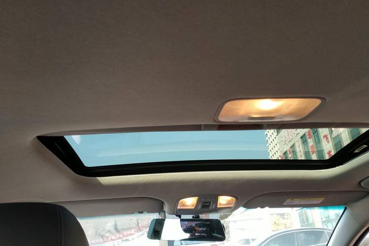 Used Hyundai Elantra (6th Generation / Lingdong) 2016 1.6L Automatic ZhiXuan – Elite Version Headliner
