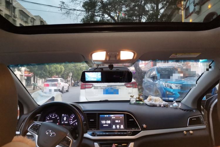 Used Hyundai Elantra (6th Generation / Lingdong) 2016 1.6L Automatic ZhiXuan – Elite Version Headliner