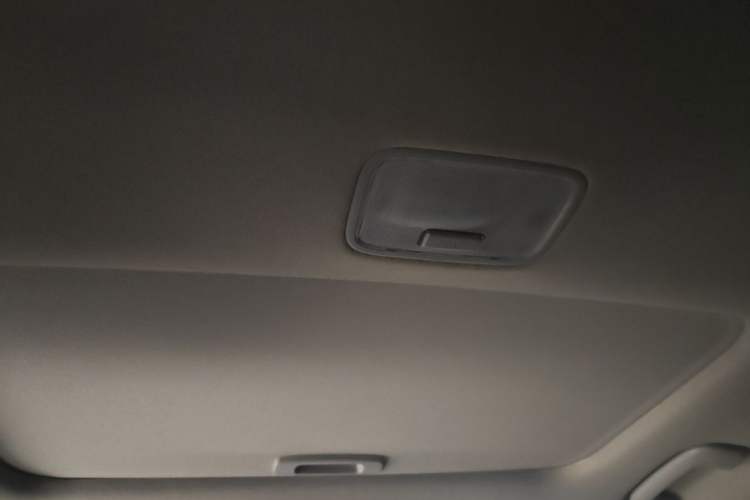 Used Hyundai Elantra (6th Generation / Lingdong) 2016 1.6L Automatic ZhiXuan – Elite Version Headliner