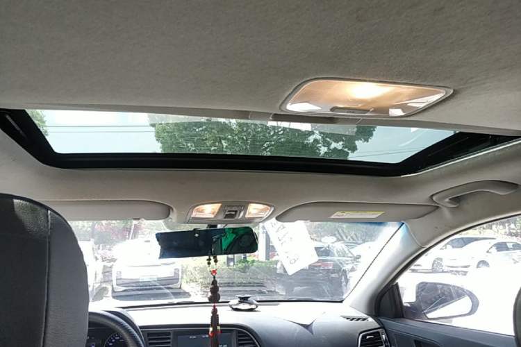 Used Hyundai Elantra (6th Generation / Lingdong) 2016 1.6L Automatic ZhiXuan – Elite Version Headliner