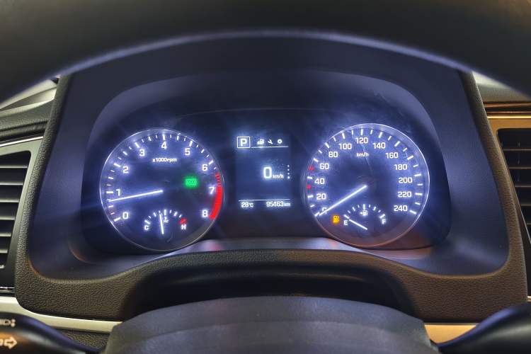 Used Hyundai Elantra (6th Generation / Lingdong) 2016 1.6L Automatic ZhiXuan – Elite Version Instrument Cluster