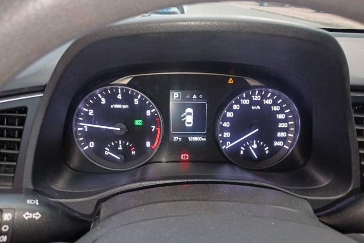 Used Hyundai Elantra (6th Generation / Lingdong) 2016 1.6L Automatic ZhiXuan – Elite Version Instrument Cluster