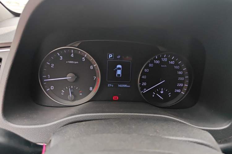 Used Hyundai Elantra (6th Generation / Lingdong) 2016 1.6L Automatic ZhiXuan – Elite Version Instrument Cluster