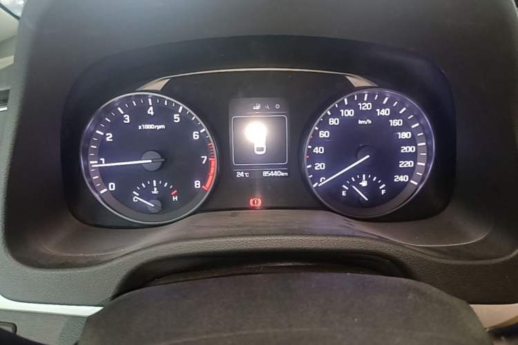 Used Hyundai Elantra (6th Generation / Lingdong) 2016 1.6L Manual ZhiXuan·Youth Edition Instrument Cluster