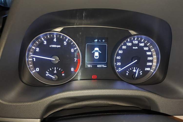 Used Hyundai Elantra (6th Generation / Lingdong) 2016 1.6L Manual ZhiXuan·Youth Edition Instrument Cluster
