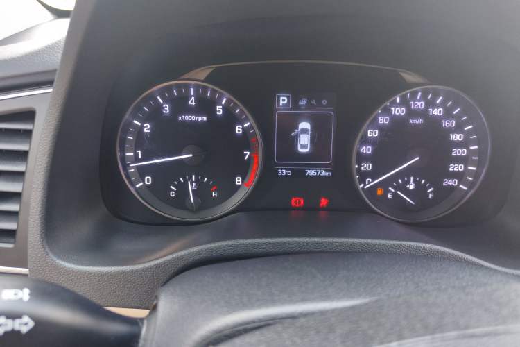 Used Hyundai Elantra (6th Generation / Lingdong) 2016 1.6L Automatic ZhiXuan – Elite Version Instrument Cluster
