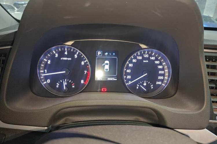 Used Hyundai Elantra (6th Generation / Lingdong) 2016 1.6L Automatic ZhiXuan – Elite Version Instrument Cluster