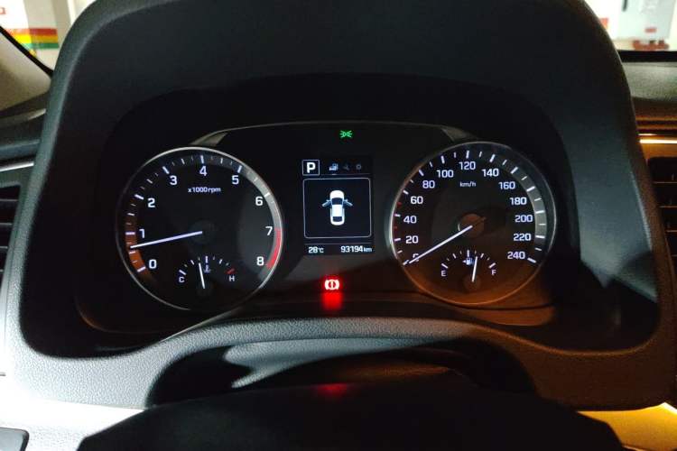Used Hyundai Elantra (6th Generation / Lingdong) 2016 1.6L Automatic ZhiXuan – Elite Version Instrument Cluster