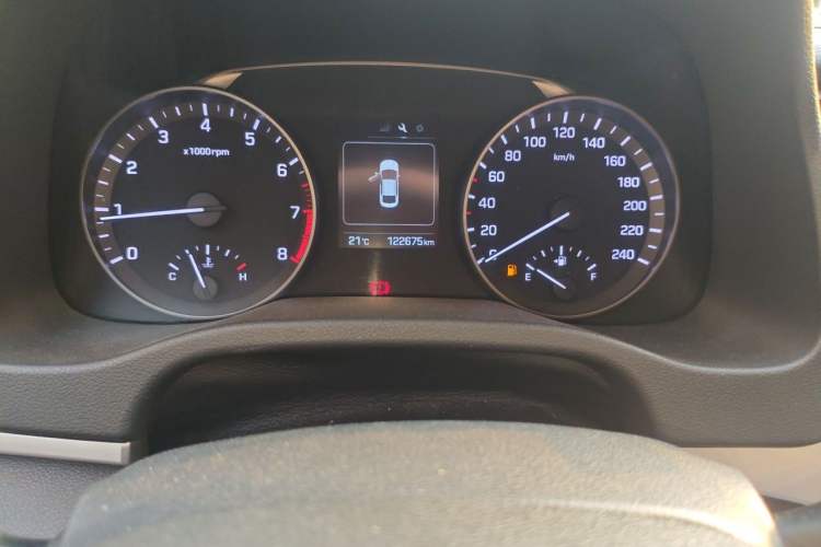 Used Hyundai Elantra (6th Generation / Lingdong) 2016 1.6L Manual ZhiXuan·Youth Edition Instrument Cluster