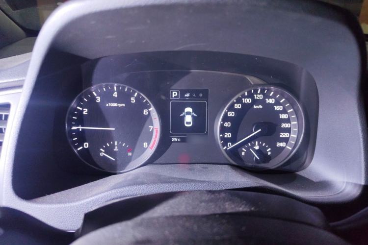 Used Hyundai Elantra (6th Generation / Lingdong) 2016 1.6L Automatic ZhiXuan · Luxury Version Instrument Cluster