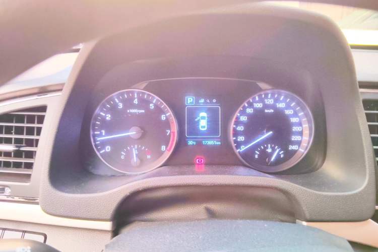 Used Hyundai Elantra (6th Generation / Lingdong) 2016 1.6L Automatic ZhiXuan – Elite Version Instrument Cluster