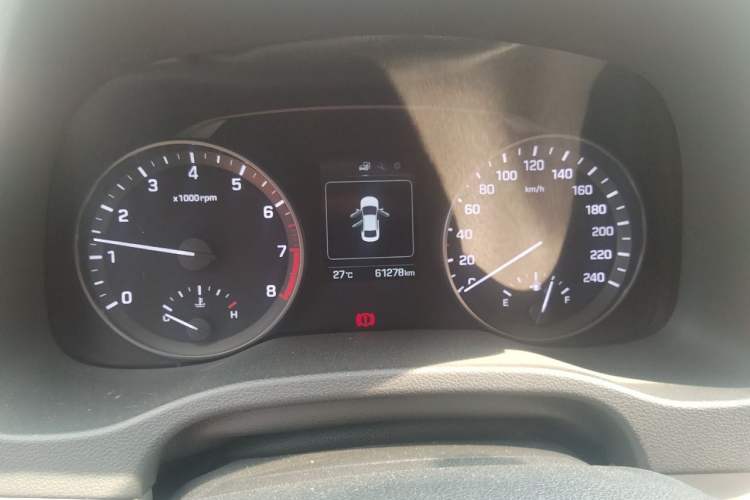Used Hyundai Elantra (6th Generation / Lingdong) 2016 1.6L Manual ZhiXuan·Youth Edition Instrument Cluster