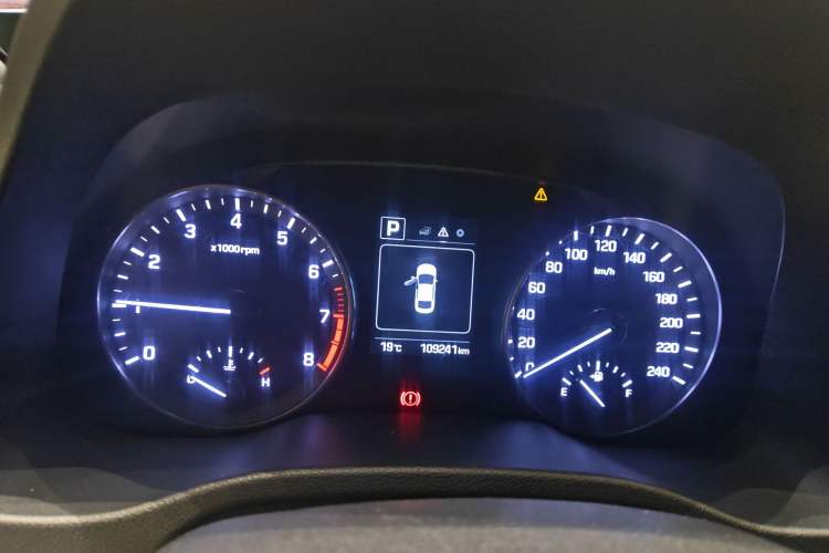 Used Hyundai Elantra (6th Generation / Lingdong) 2016 1.6L Automatic ZhiXuan – Elite Version Instrument Cluster