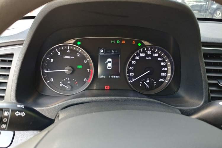 Used Hyundai Elantra (6th Generation / Lingdong) 2016 1.6L Automatic ZhiXuan – Elite Version Instrument Cluster