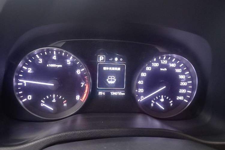 Used Hyundai Elantra (6th Generation / Lingdong) 2016 1.6L Automatic ZhiXuan – Elite Version Instrument Cluster