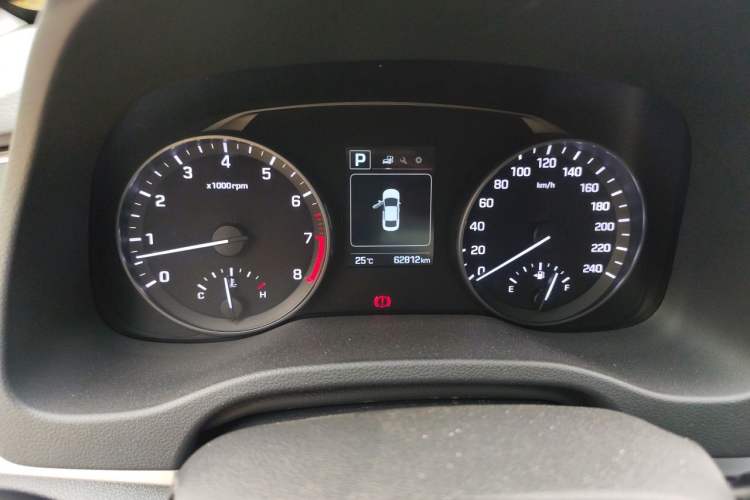 Used Hyundai Elantra (6th Generation / Lingdong) 2016 1.6L Automatic ZhiXuan · Luxury Version Instrument Cluster