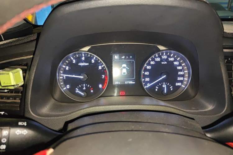 Used Hyundai Elantra (6th Generation / Lingdong) 2016 1.6L Automatic ZhiXuan – Elite Version Instrument Cluster