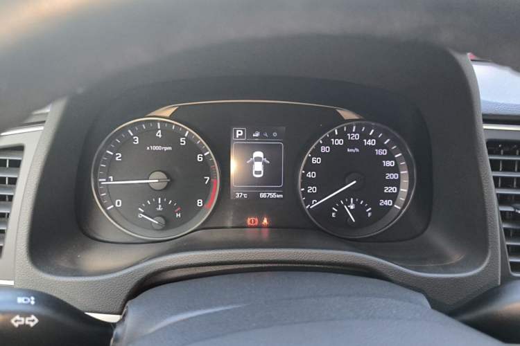 Used Hyundai Elantra (6th Generation / Lingdong) 2016 1.6L Automatic ZhiXuan – Elite Version Instrument Cluster
