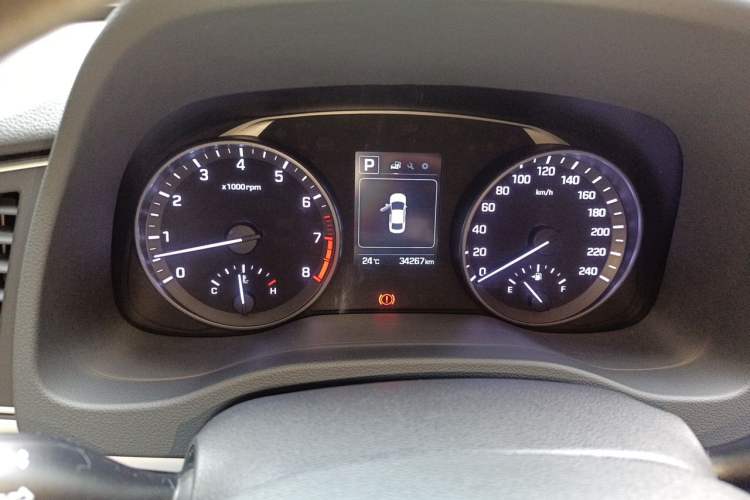 Used Hyundai Elantra (6th Generation / Lingdong) 2016 1.6L Automatic ZhiXuan – Elite Version Instrument Cluster