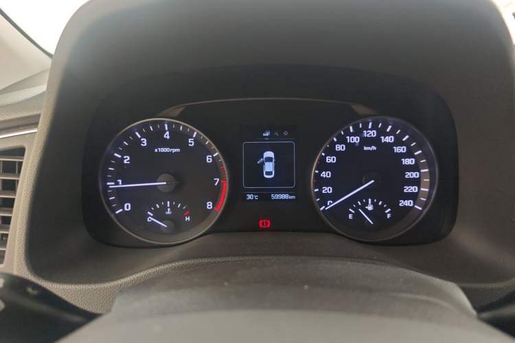 Used Hyundai Elantra (6th Generation / Lingdong) 2016 1.6L Manual ZhiXuan · Dynamic Model Instrument Cluster