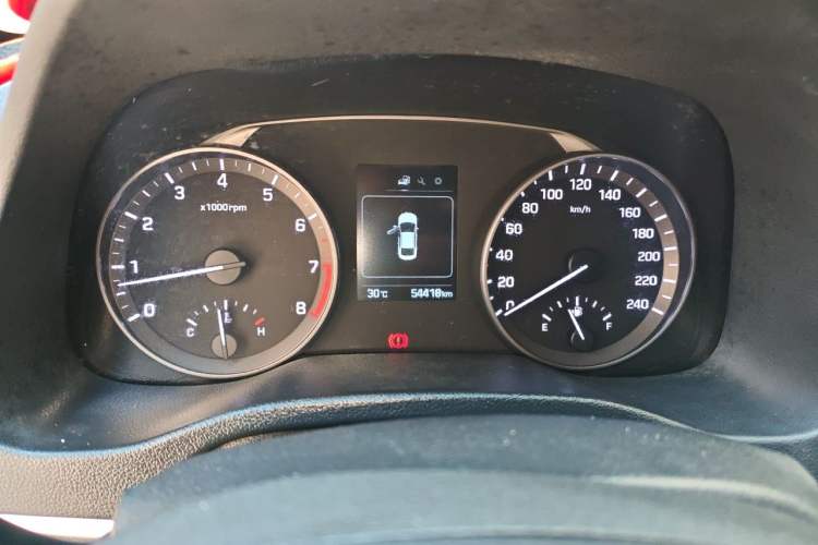 Used Hyundai Elantra (6th Generation / Lingdong) 2016 1.6L Manual ZhiXuan·Youth Edition Instrument Cluster