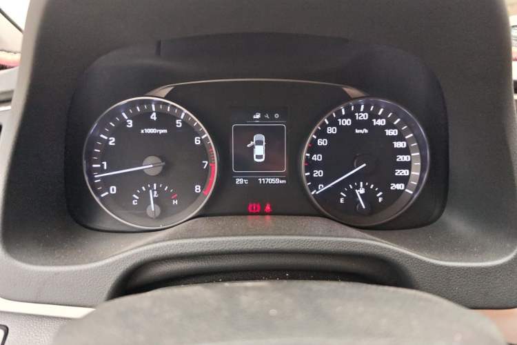 Used Hyundai Elantra (6th Generation / Lingdong) 2016 1.6L Manual ZhiXuan · Dynamic Model Instrument Cluster