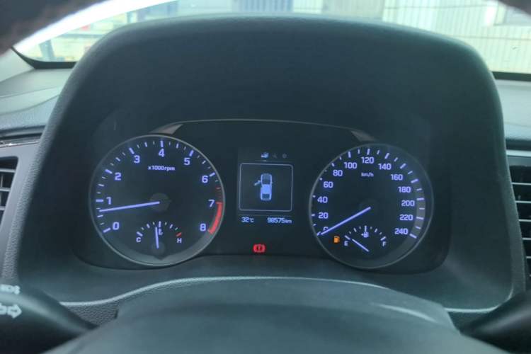 Used Hyundai Elantra (6th Generation / Lingdong) 2016 1.6L Manual ZhiXuan · Dynamic Model Instrument Cluster