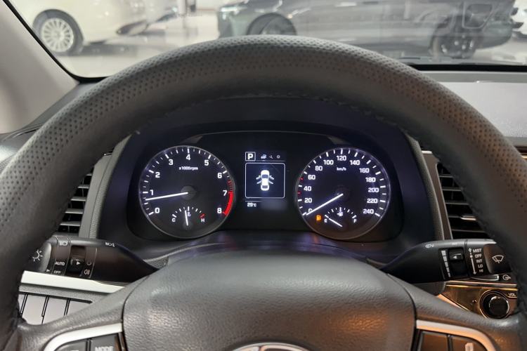 Used Hyundai Elantra (6th Generation / Lingdong) 2016 1.6L Automatic ZhiXuan – Elite Version Instrument Cluster