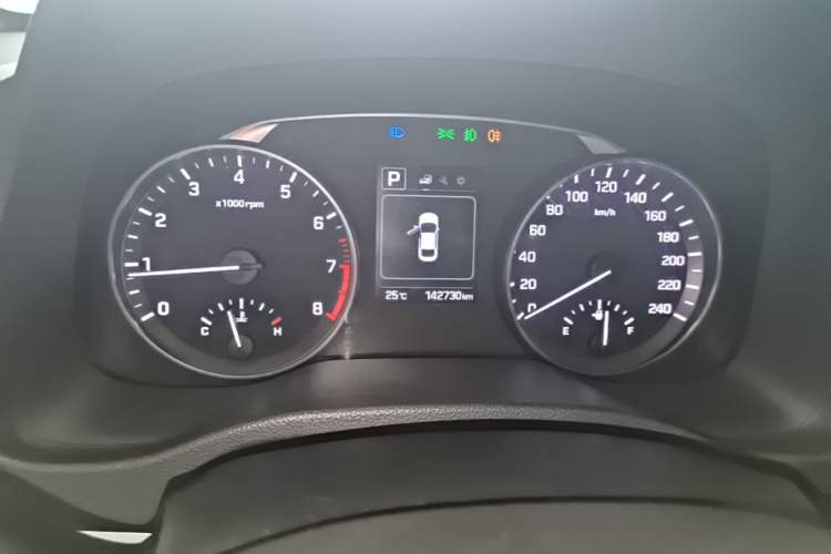 Used Hyundai Elantra (6th Generation / Lingdong) 2016 1.6L Automatic ZhiXuan – Elite Version Instrument Cluster