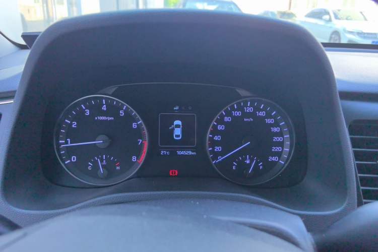 Used Hyundai Elantra (6th Generation / Lingdong) 2016 1.6L Manual ZhiXuan · Dynamic Model Instrument Cluster