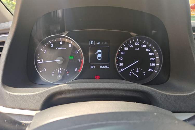 Used Hyundai Elantra (6th Generation / Lingdong) 2016 1.6L Automatic ZhiXuan – Elite Version Instrument Cluster
