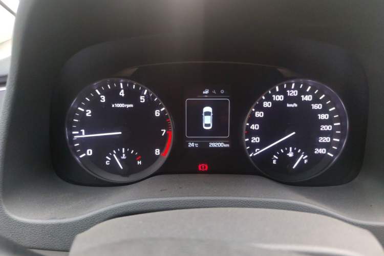 Used Hyundai Elantra (6th Generation / Lingdong) 2016 1.6L Manual ZhiXuan · Dynamic Model Instrument Cluster