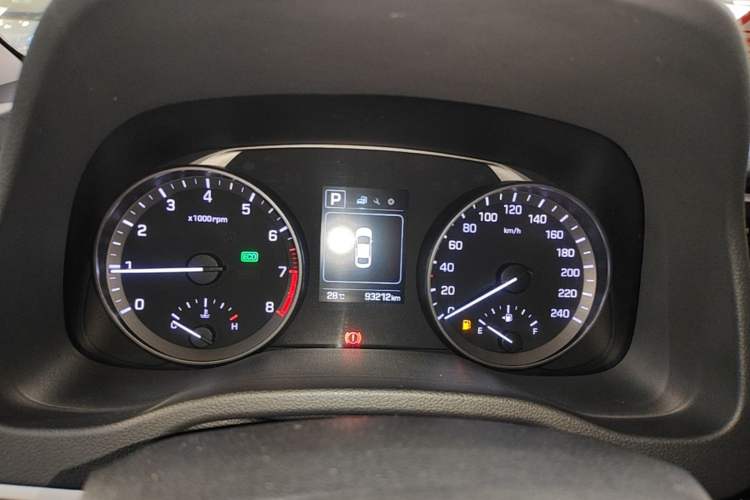 Used Hyundai Elantra (6th Generation / Lingdong) 2016 1.6L Automatic ZhiXuan – Elite Version Instrument Cluster