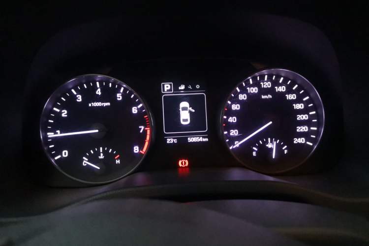 Used Hyundai Elantra (6th Generation / Lingdong) 2016 1.6L Automatic ZhiXuan – Elite Version Instrument Cluster